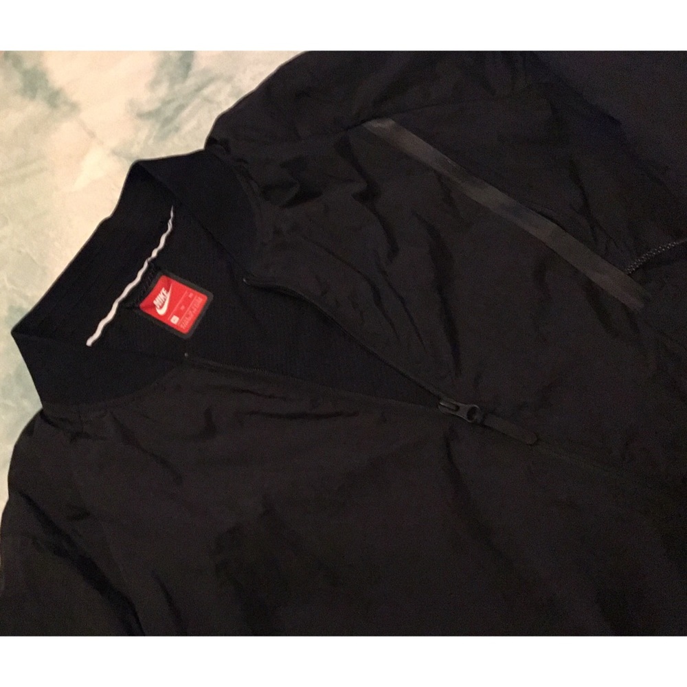 Nike Tech Pack Hyper Mesh Jacket - Picture 2 of 3